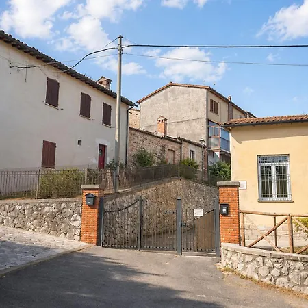 Apartment La Dimora Del Tiberino Borgo Umbro Vicino Todi